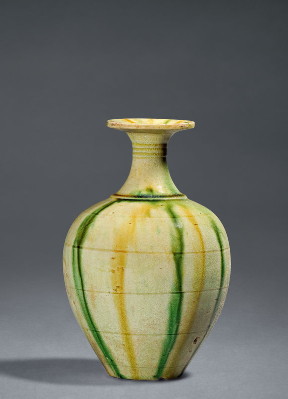 A sancai-glazed pottery jar, Sui dynasty (581-618)