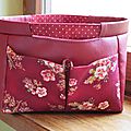 Un organisateur de sac en simili cuir rouge!