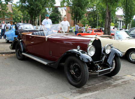 Bugatti_type_44_tourer_de_1929__Retrorencard_aout_2010__01