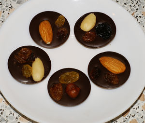 Mes mendiants au chocolat noir et aux fruits secs - Pure Gourmandise