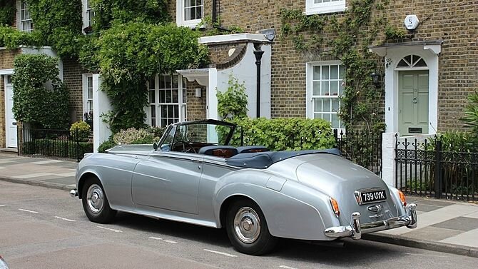 RollsRoyce Silver Cloud 2 DHC by Mulliner 1962  Gallery Aaldering