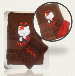kitty_coccinelle_sur_du_marron_
