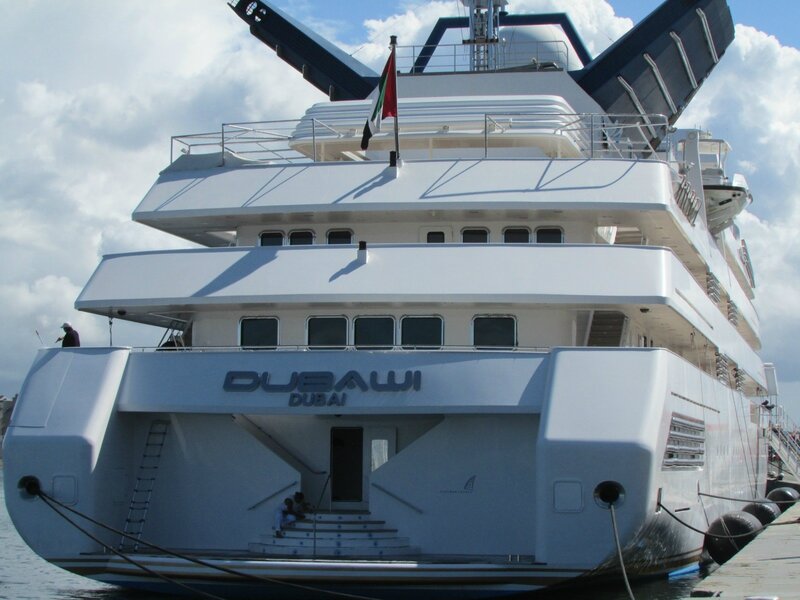 Yacht de dubaï Emir et grosses vagues gd marées 15 août 2014 003