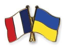 Pin's de l'amitié drapeaux France-Ukraine Flags