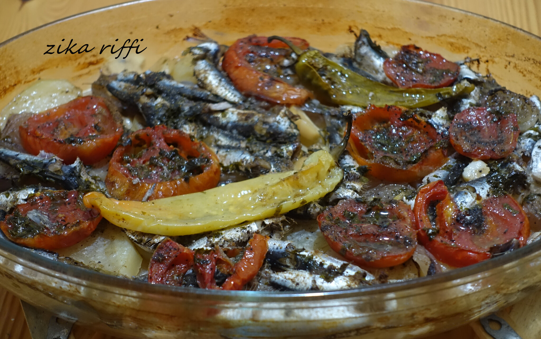 Sardines Au Four Pommes De Terre Tomates Et Oignons A La