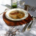 Velouté de châtaignes et de réglisse au foie gras (Chai Dumè)
