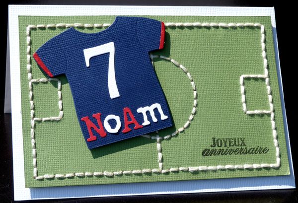 Une Commande Une Carte D Anniversaire Comme Un Terrain De Foot Pour Un Fan Du Psg Les 2 Mains Gauches