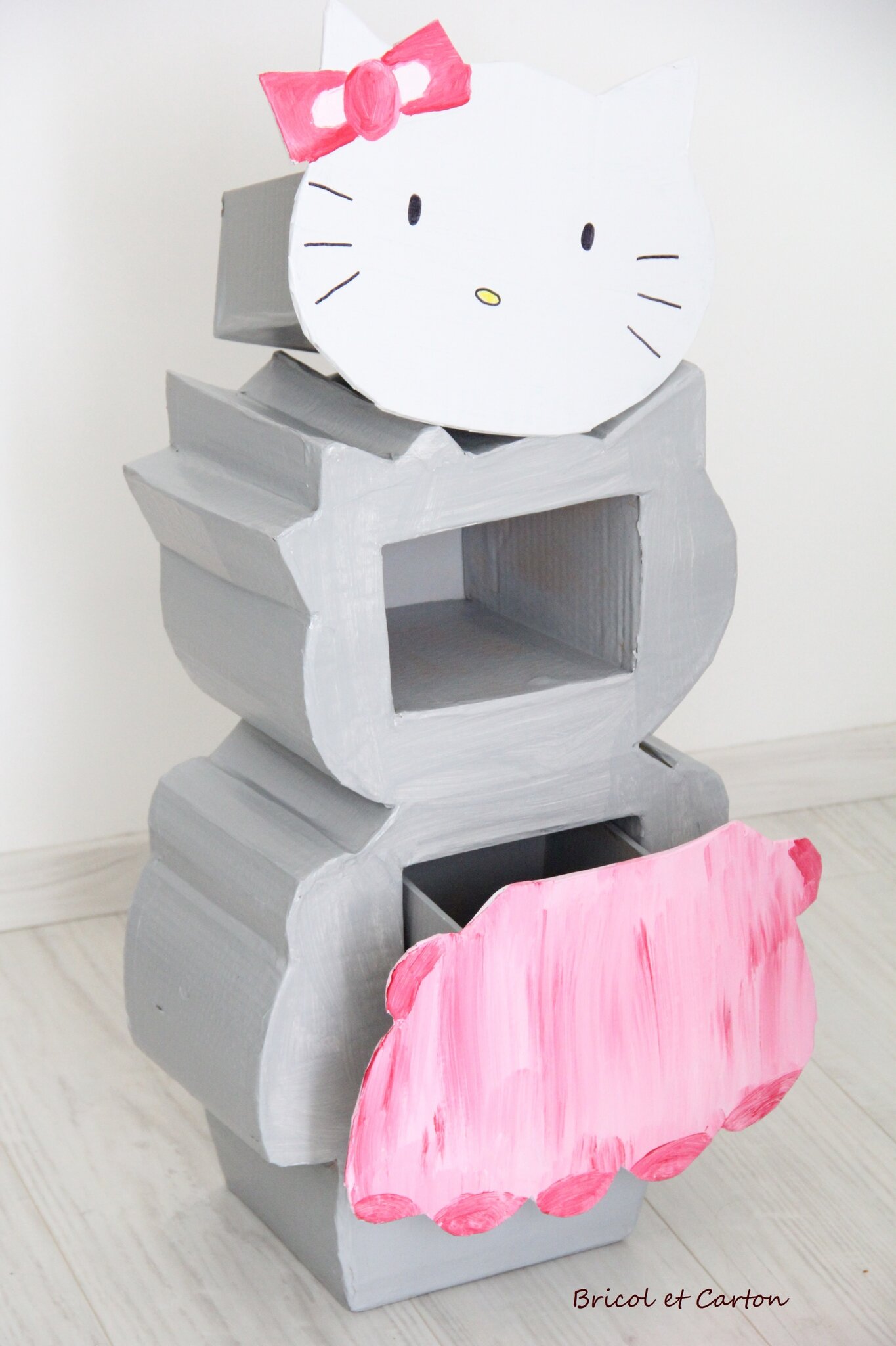 Maison hello Kitty avec nombreux accessoires - Hello Kitty