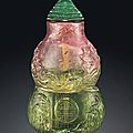 A green and pink tourmaline double-gourd-shaped snuff bottle, 19th century