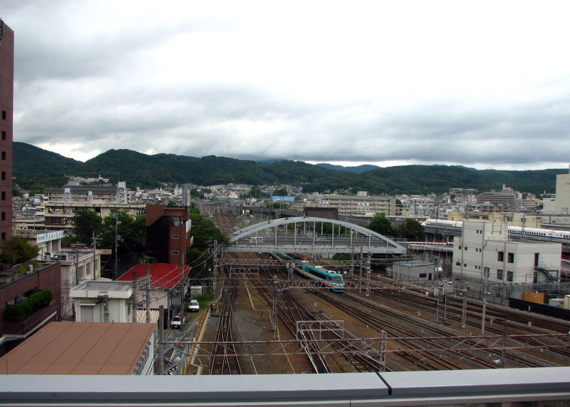 Kyôto eki, 1st roof view + JR 283 Ocean Arrow