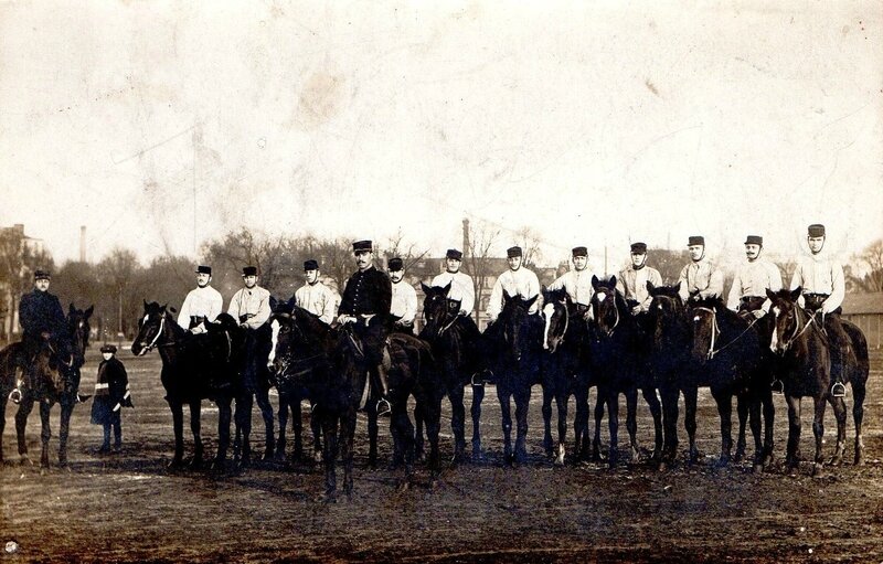 Rouen Champ de Mars, détachement monté du 43e RAC 1911-1914 (carte-photo coll