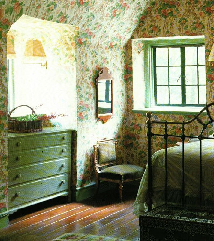 fbe68aa258193c9783ec0505df2e10fa--english-cottage-bedrooms-cottage-style-bedrooms