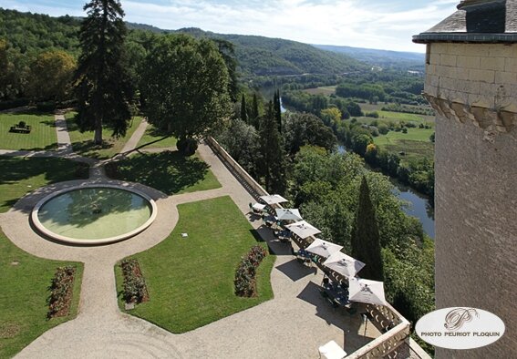 Chateau_de_Mercues_panorama_sur_la_vallee_du_Lot_