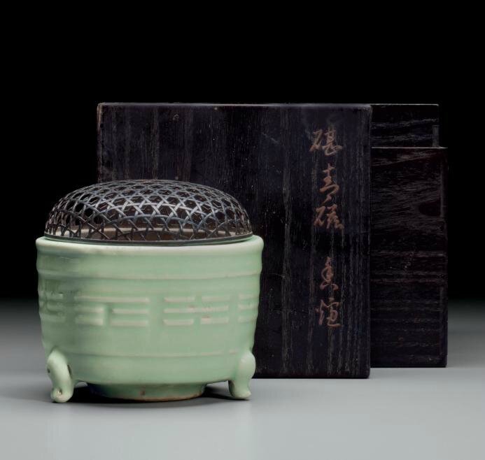 A Longquan celadon tripod censer, Yuan-Ming dynasty (1279-1644)
