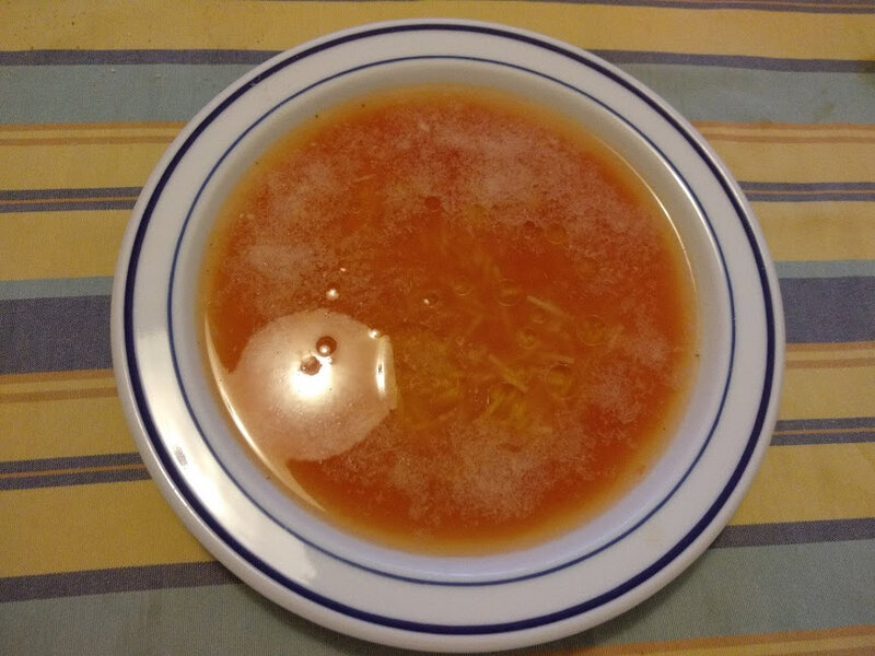 Soupe de poulet à la tomate