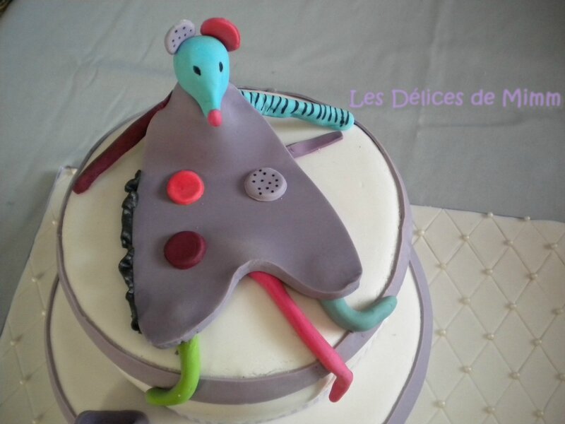 Un gâteau Zaza (les Jolis pas beaux) pour Marion (pâte à sucre) 5