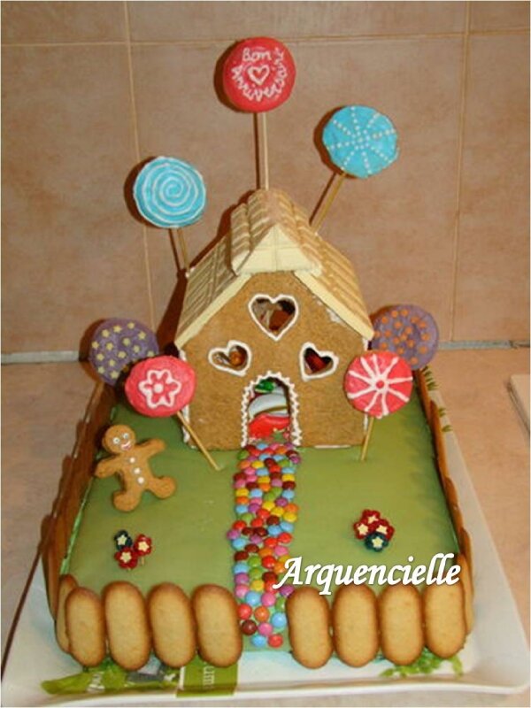 Maison D Hansel Et Gretel Photo De Cuisine Creative Version Sucree Realisations Pour L Ecole Les Creations D Arquencielle