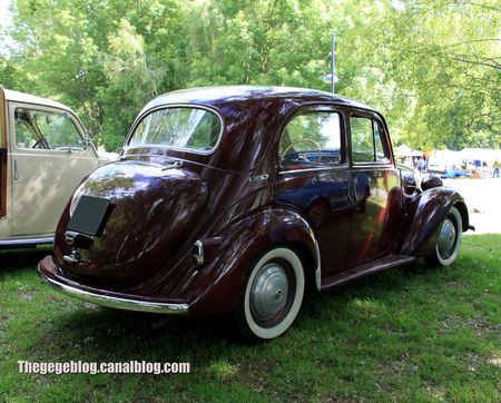 Simca 8 berline (Retro Meus Auto Madine 2012) 02