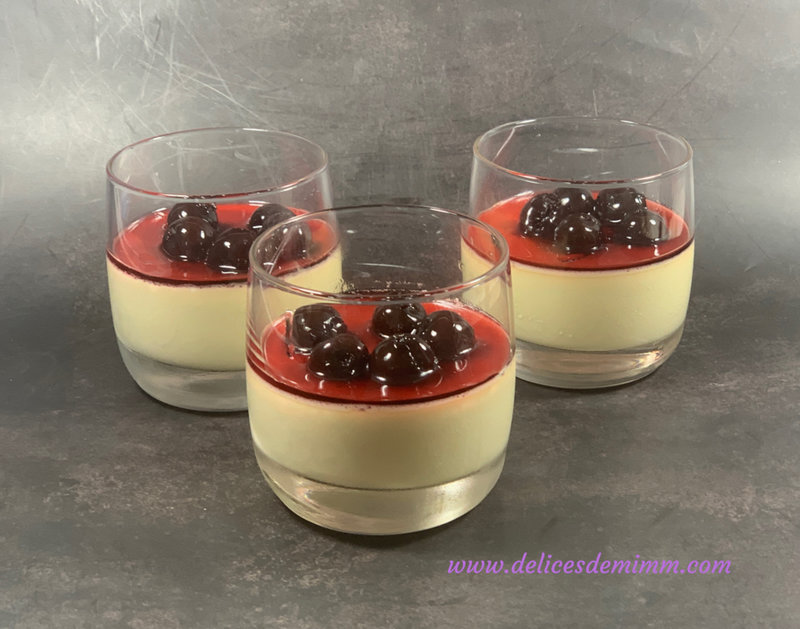 Panna cotta à la pistache et cerises Amarena 4
