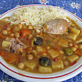 Potage de poulet aux pois chiches et olives à la marocaine