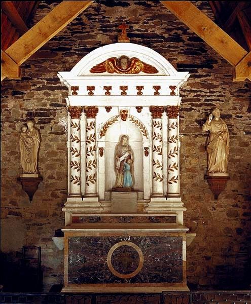 Goven, Chapelle Sainte Anne de l'Ermitage, maître autel