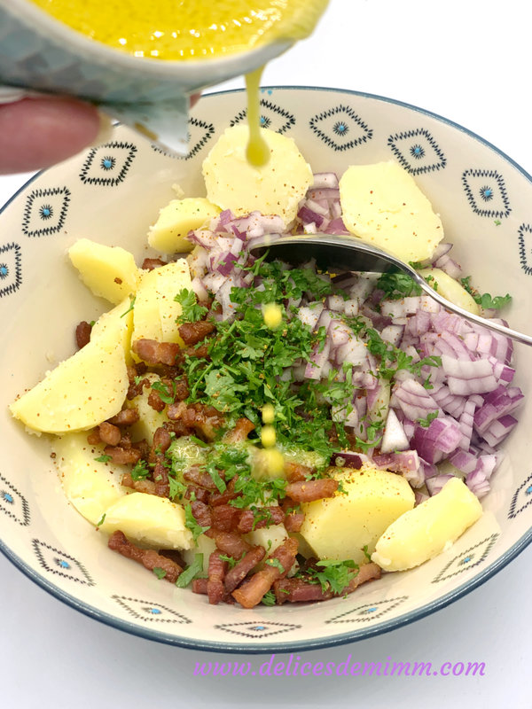 Salade tiède de pommes de terre aux lardons 5