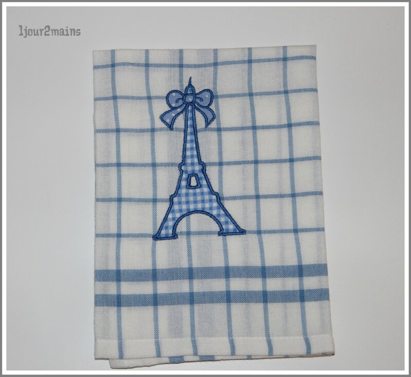 torchon tour Eiffel Bleue