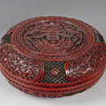 Boîte ronde en laque rouge. chine. dynastie qing, époque qianlong