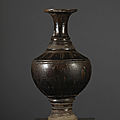 Vase balustre, art khmer, ca 12°-13° siècles