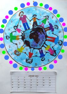 67_Noël_La ronde autour de la terre -suite (déco gommettes)