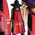 Printemps ou été : une robe trapèze graphique noir/ rouge & multicolore à rayures à imprimé bayadère style transat !