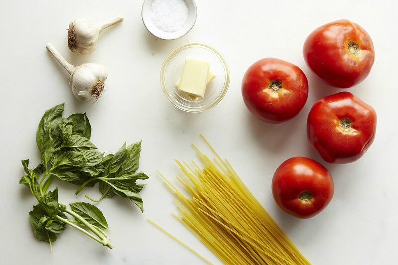 chez recidar et decorar -michael-ruhlman-s-pasta-with-tomato-water-basil-and-garlic (2)
