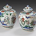 Paire de pots couverts.période transition. epoque ming (1368 - 1644)