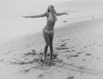 1951_Anthony_Beauchamp_pin_up_beach_040_010