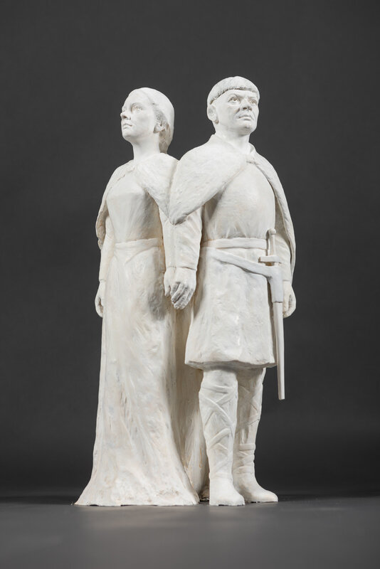 Statue Mathide et Guillaume face-001