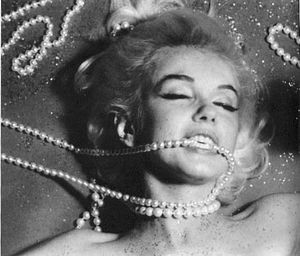 MM_Stern_necklace