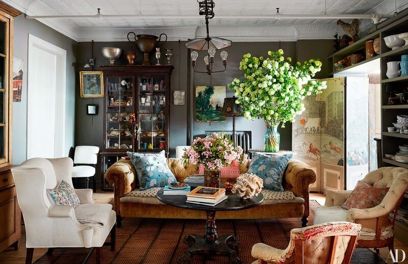 Vintage Eclectic Manhattan home of John Derian photos by Stephen Kent Johnson (9)