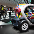 La renault twizy électrique s'expose au mondial de l'automobile