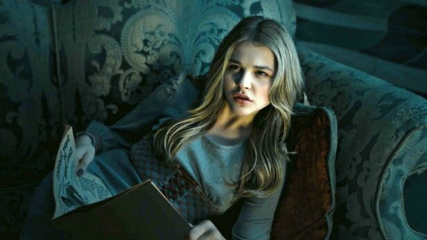 Chloë Grace Moretz dans le rôle de : Cassie Sullivan