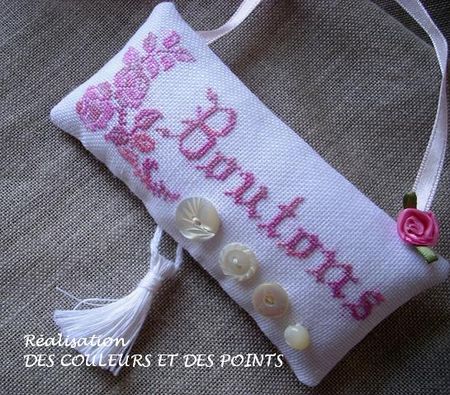 BOUTONS_EN_ROSE_DETAILS_2