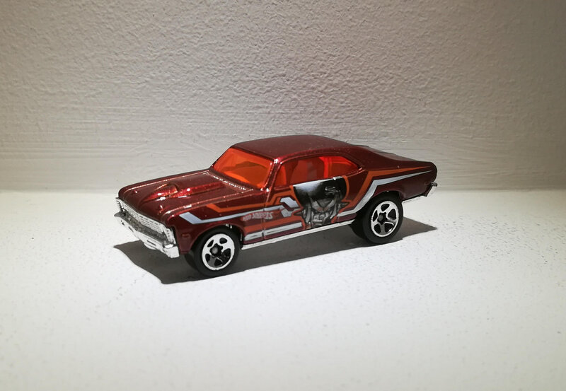 Chevrolet Chevy Nova de 1968 (Hotwheels) (3)