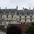 Campagne de fouilles à la cité royale de loches (jeanne d'arc rencontre le dauphin charles )