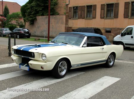 Shelby GT 350 convertible (Retrorencard aout 2012) 01