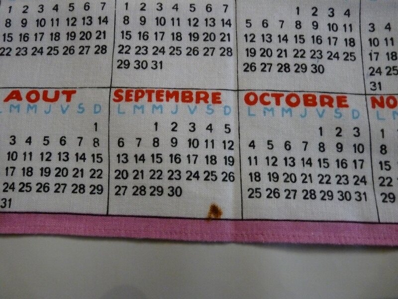 TORCHON CALENDRIER 1971 - http://retrochoz.canalblog.com/