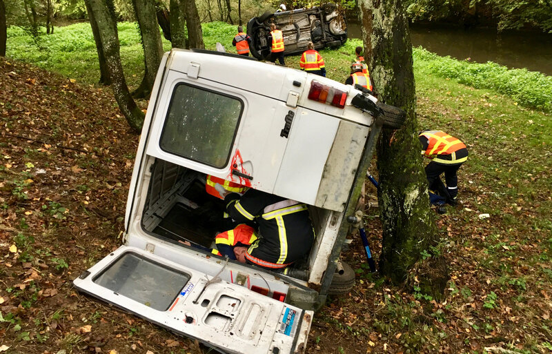 SDIS 2018 MANOEUVRES INTERCENTRES HIRSON camionnette