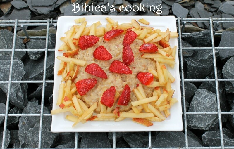 Porridge pomme-fraise-coco haut