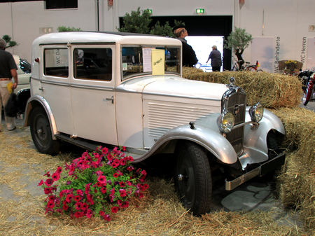 Peugeot_201_type_C_de_1932__RegioMotoClassica_2010__01