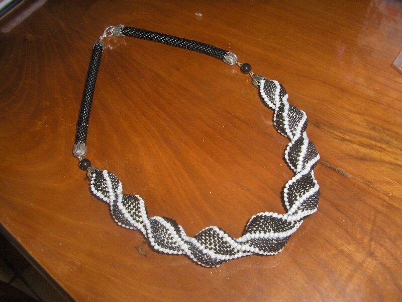 collier crocheté