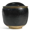 A rare black-glazed 'Cizhou' bowl and cover, Song-Yuan dynasty