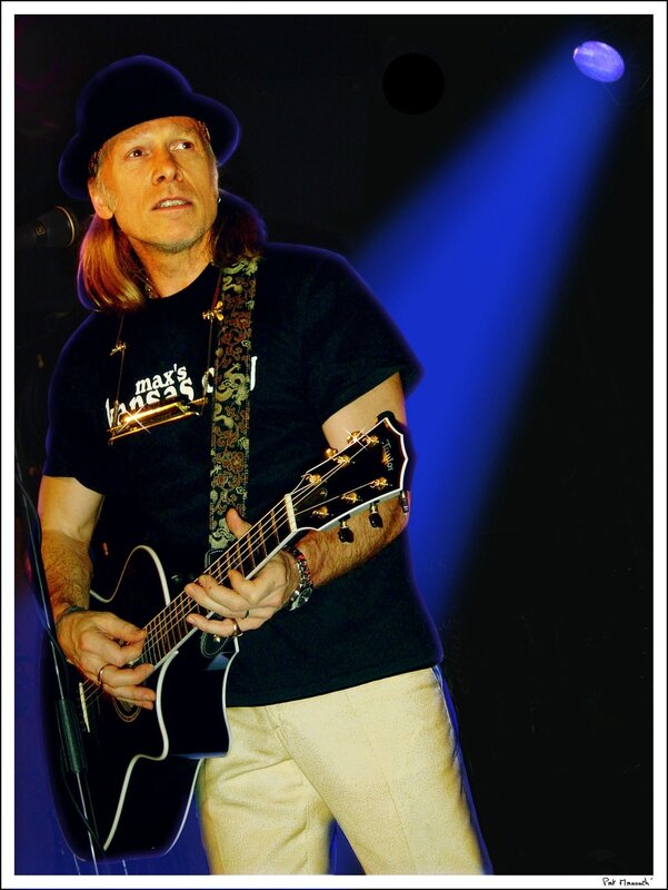 2007 03 Elliott Murphy New Morning 1